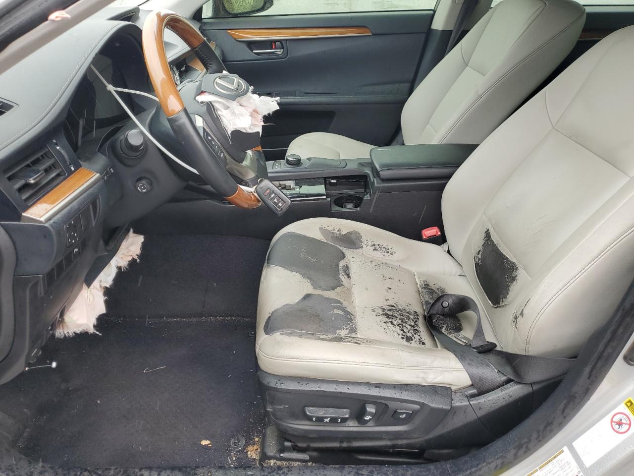 Lexus Es 300h Image 2