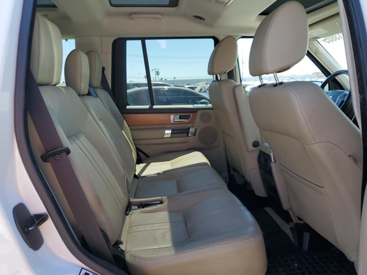 Land Rover LR4 Hse Image 8