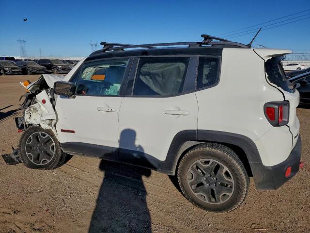 Jeep Renegade Trailhawk Image 4