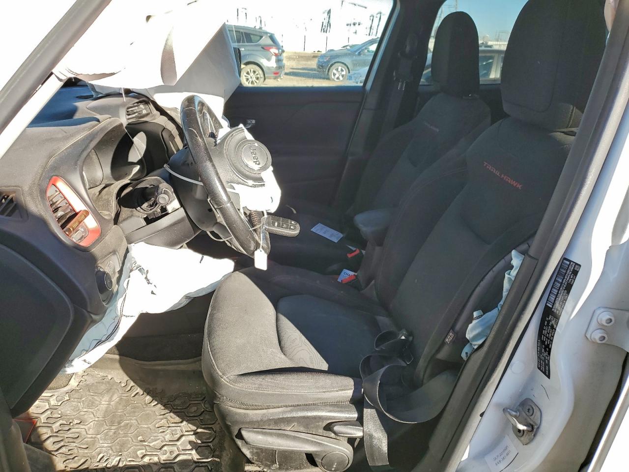 Jeep Renegade Trailhawk Image 6