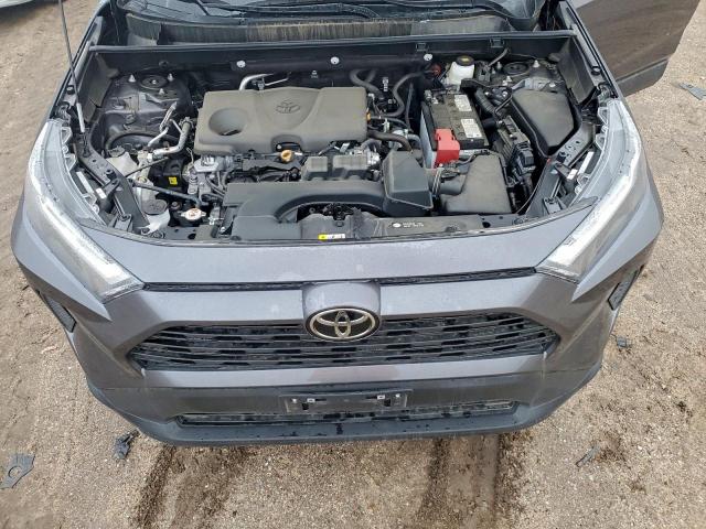 Toyota RAV4 Le Image 10