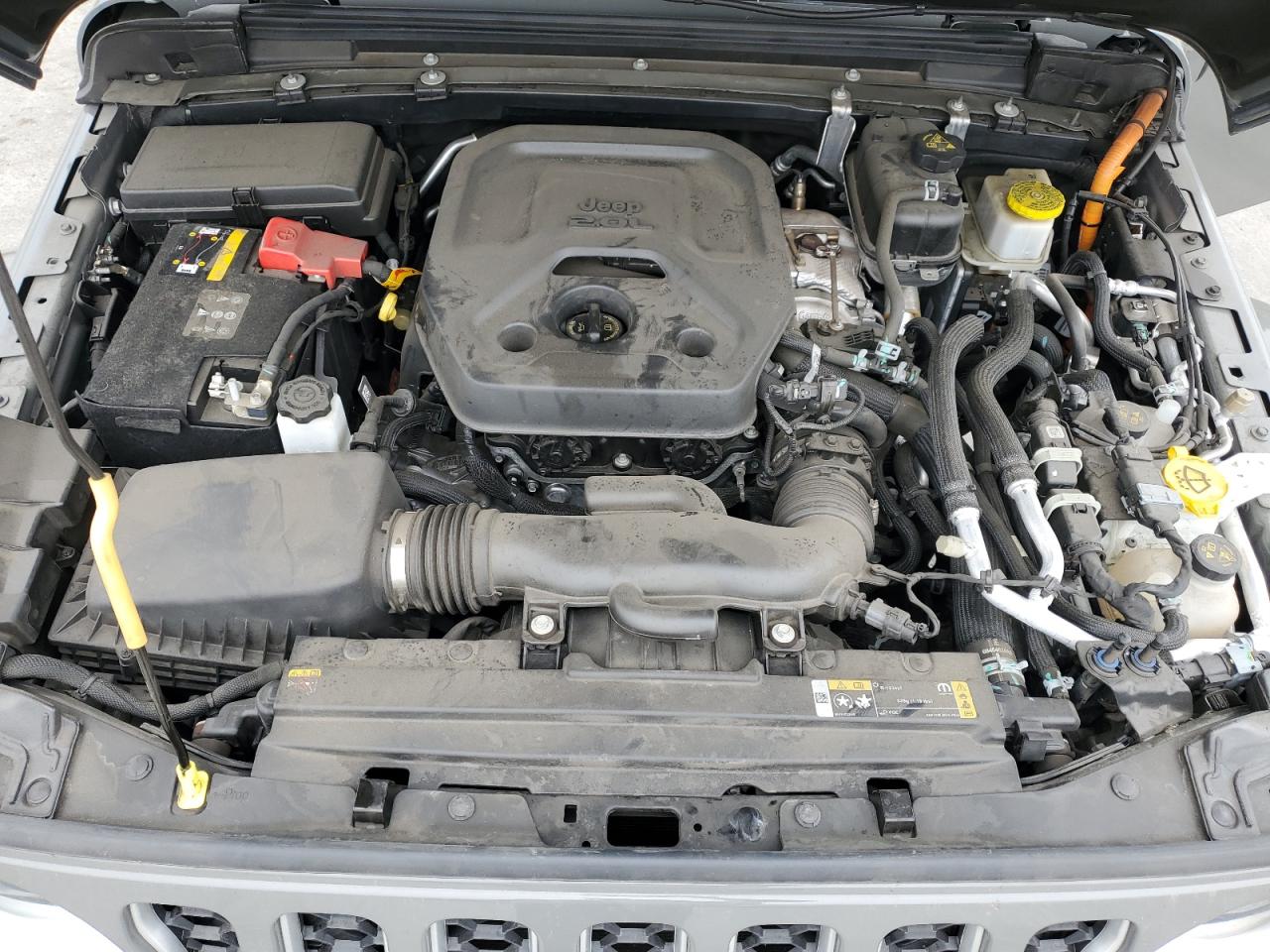 Jeep Wrangler Sahara 4xe Image 10