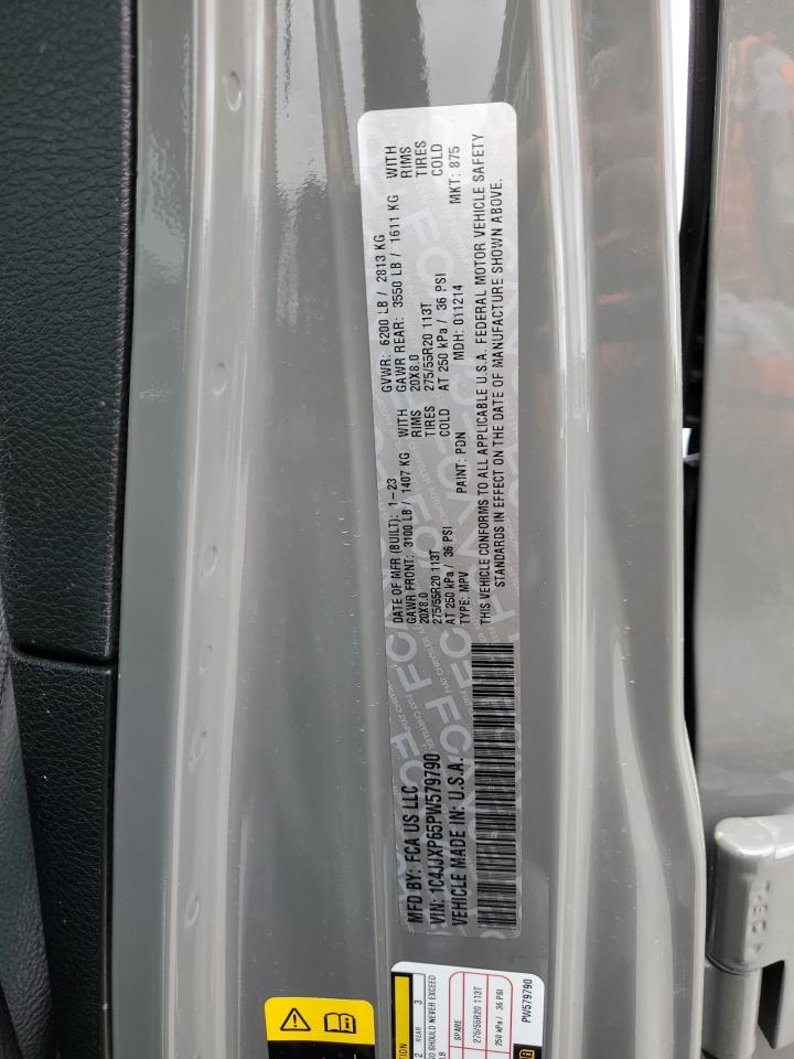 Jeep Wrangler Sahara 4xe Image 9