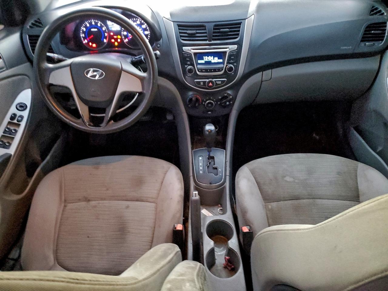 Hyundai ACCENT Se Image 9