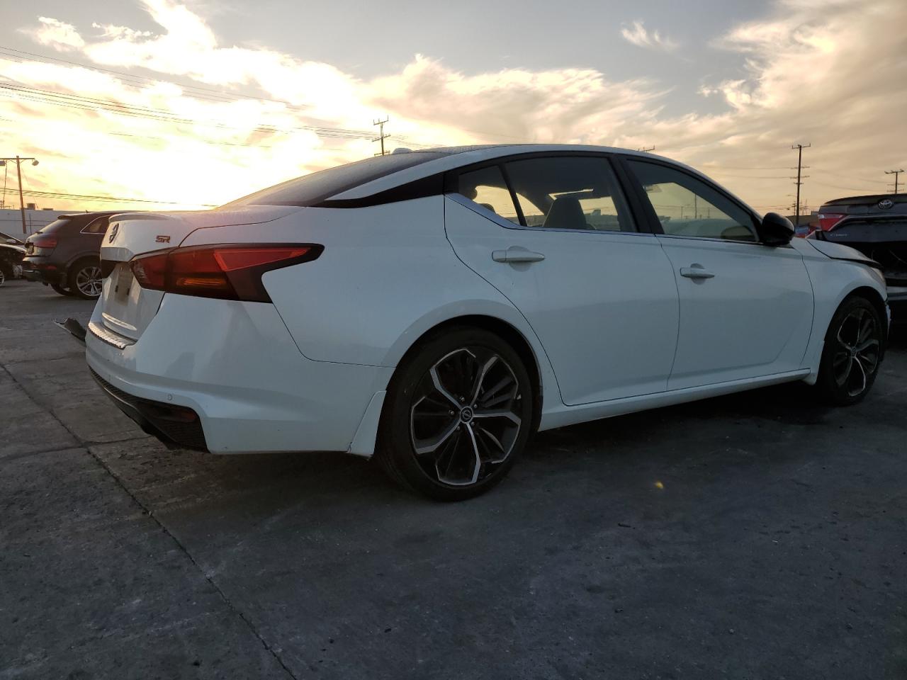 Nissan Altima Sr Image 2