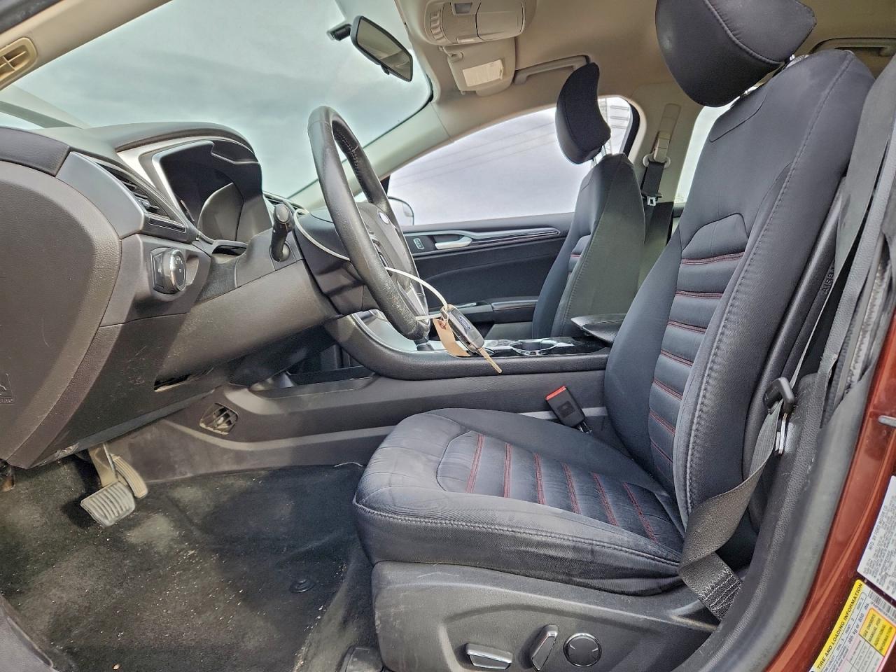 Ford Fusion Se Image 13