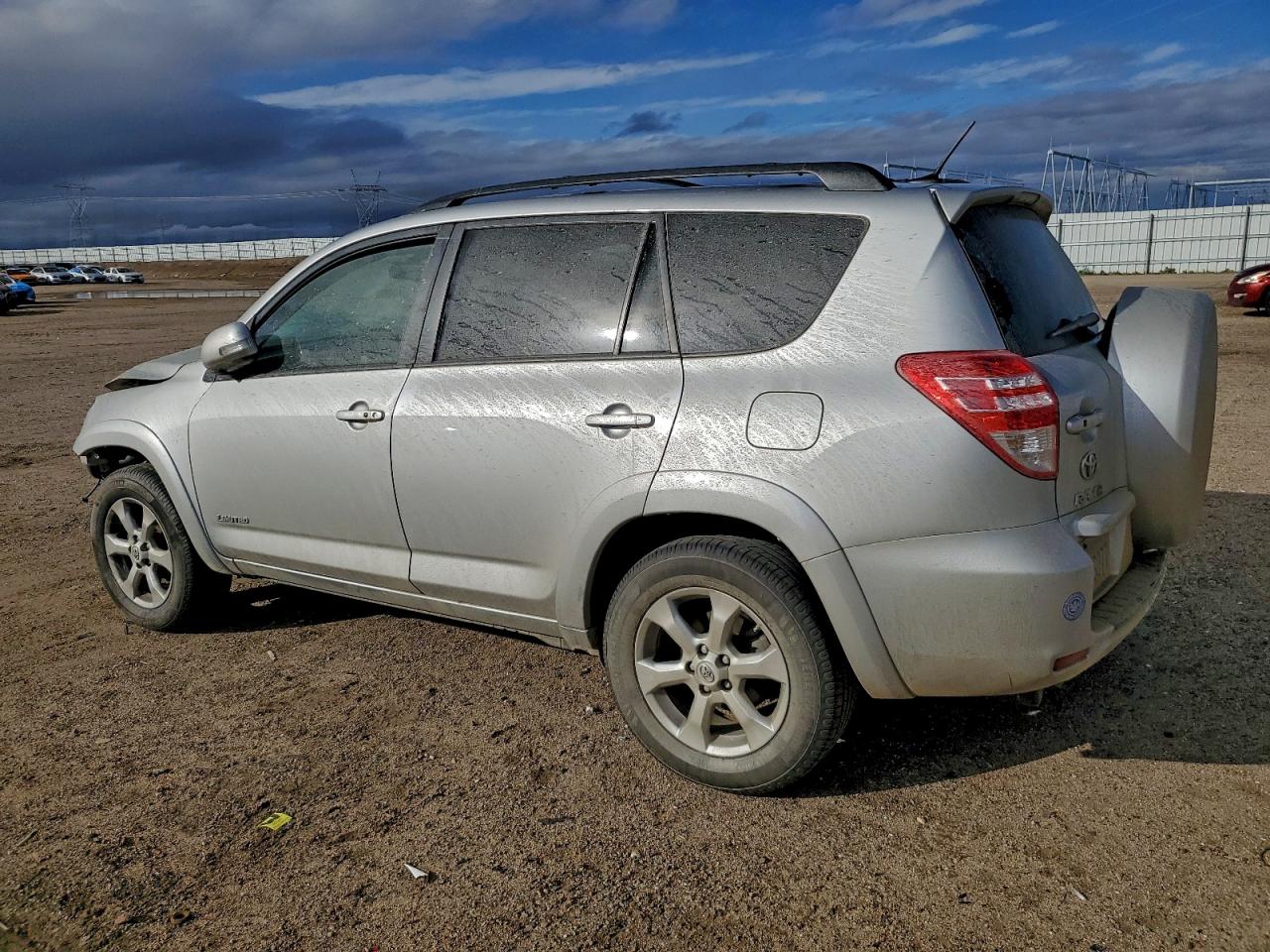 Toyota RAV4 Limited Image 2