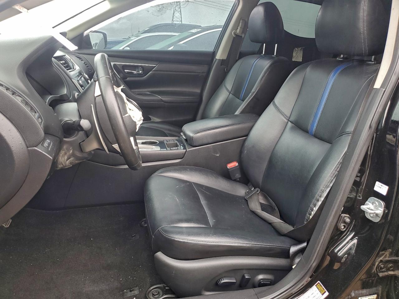 Nissan Altima 2.5 Image 6