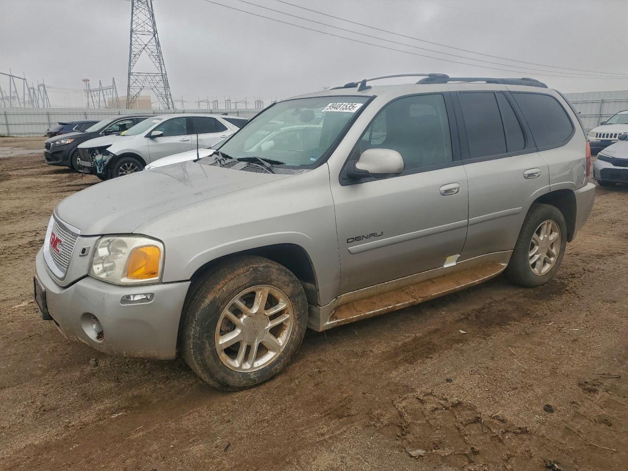 GMC Envoy Denali Image 1