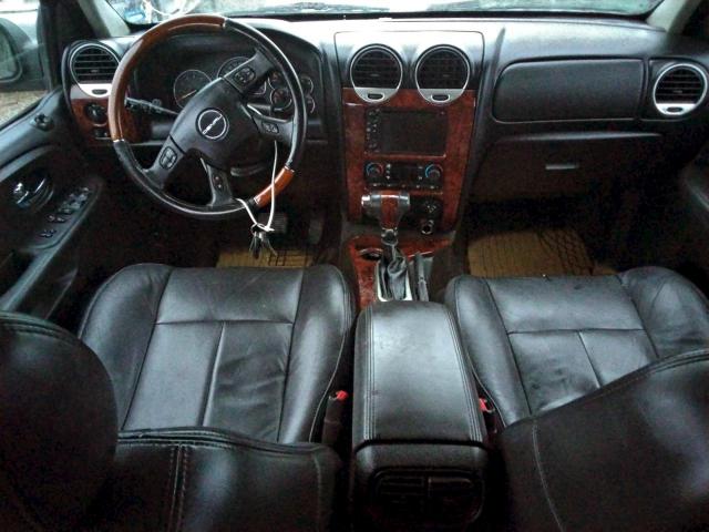 GMC Envoy Denali Image 2