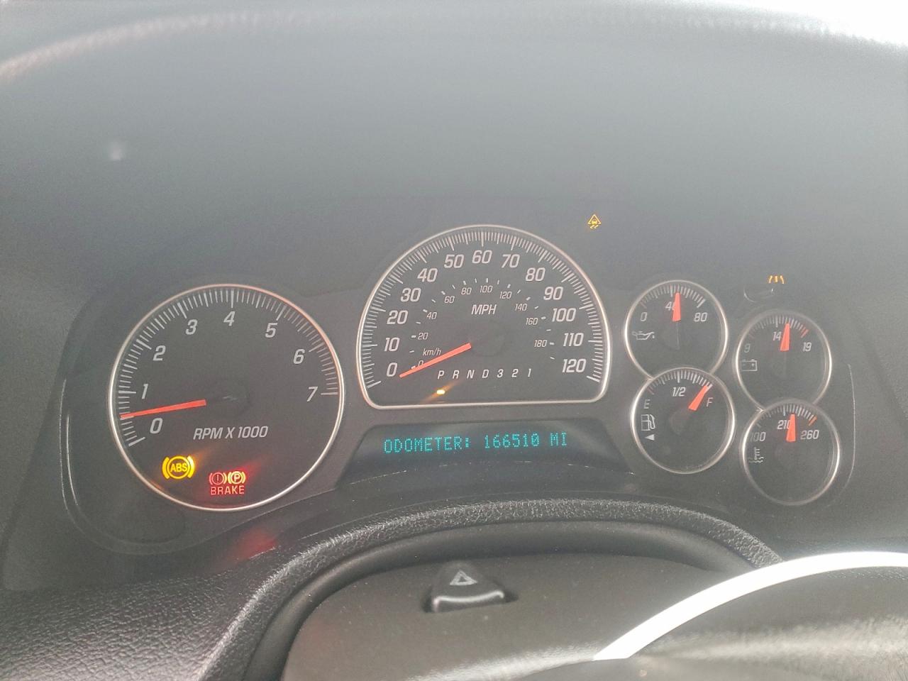 GMC Envoy Denali Image 4