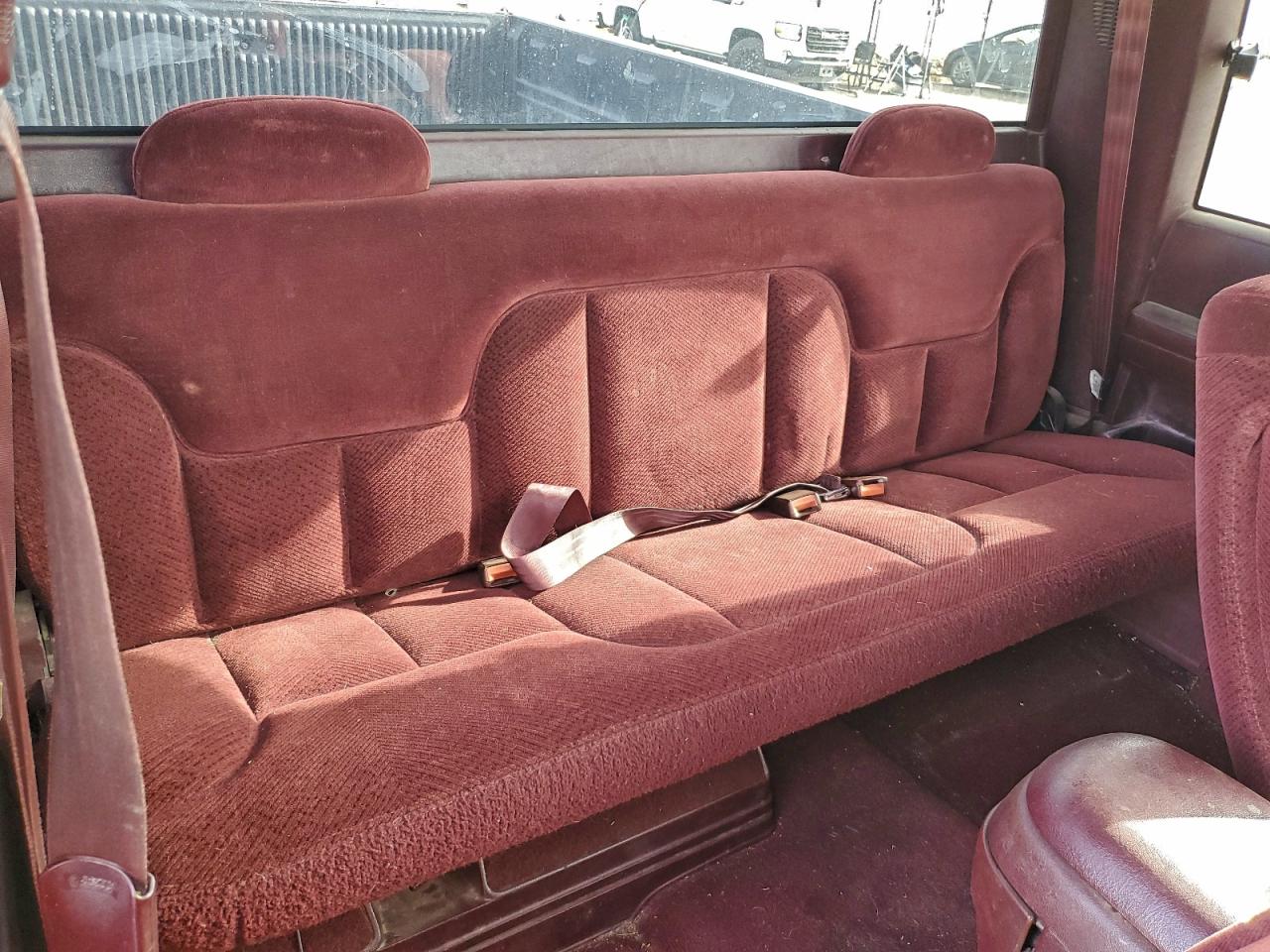 GMC Sierra C1500 Image 10