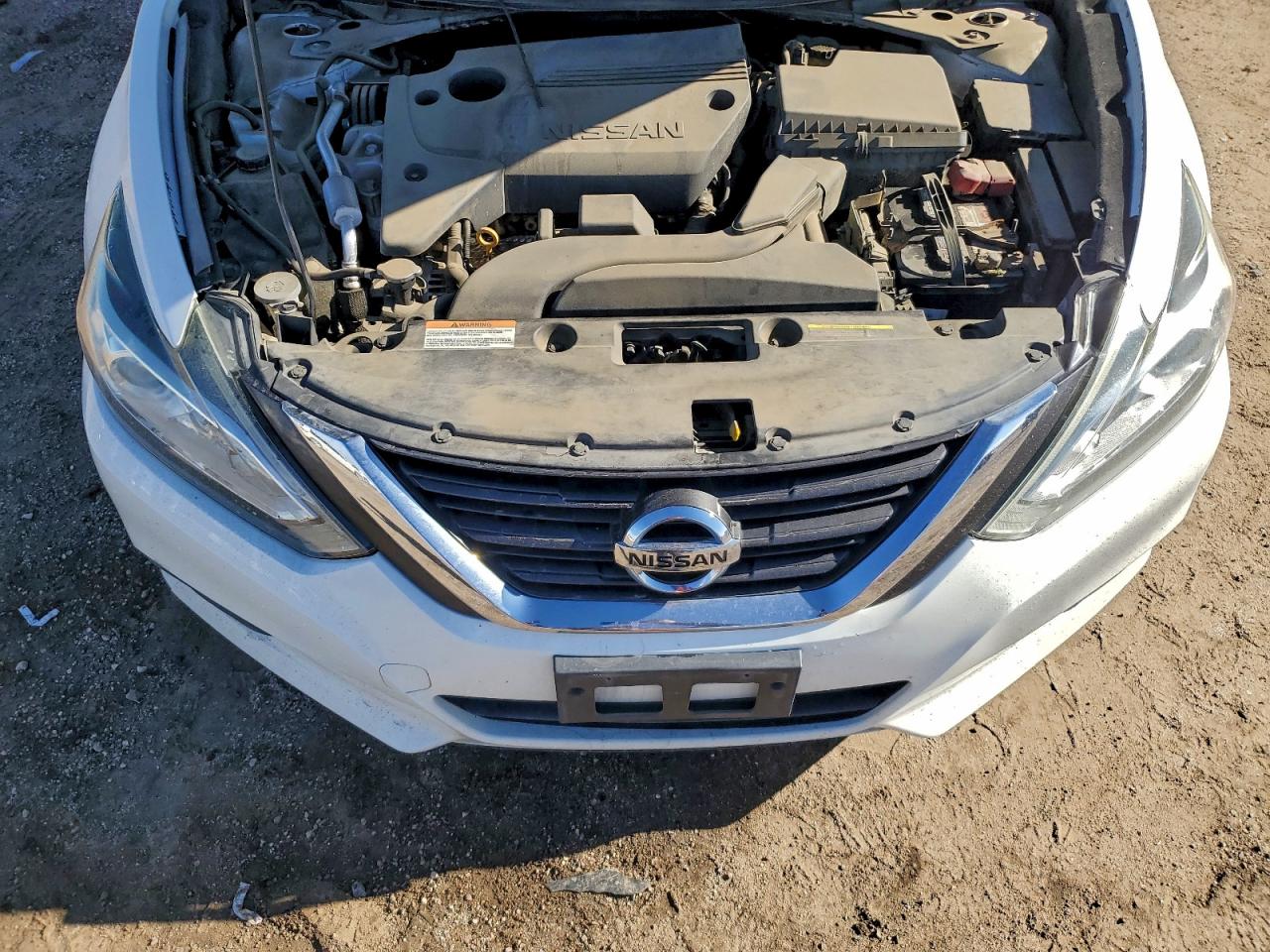 Nissan Altima 2.5 Image 12